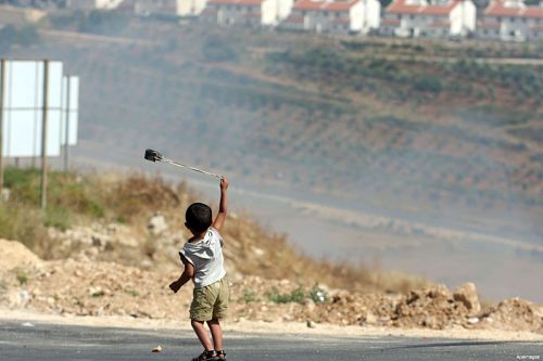 Les lanceurs de pierre palestiniens risquent d'encourir 20 ans de prison en Israël